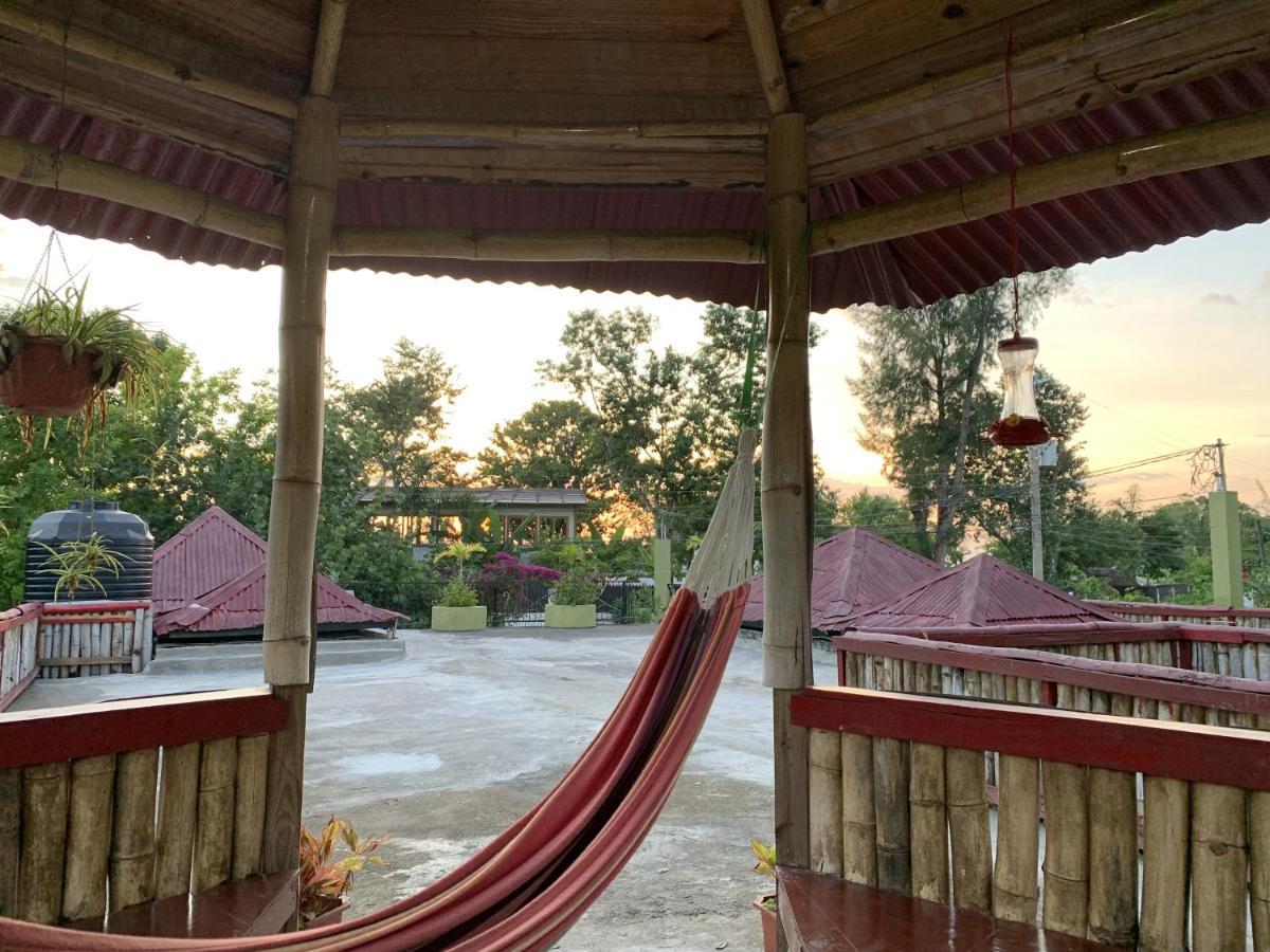 Can Jam Retreat Негрил Екстер'єр фото